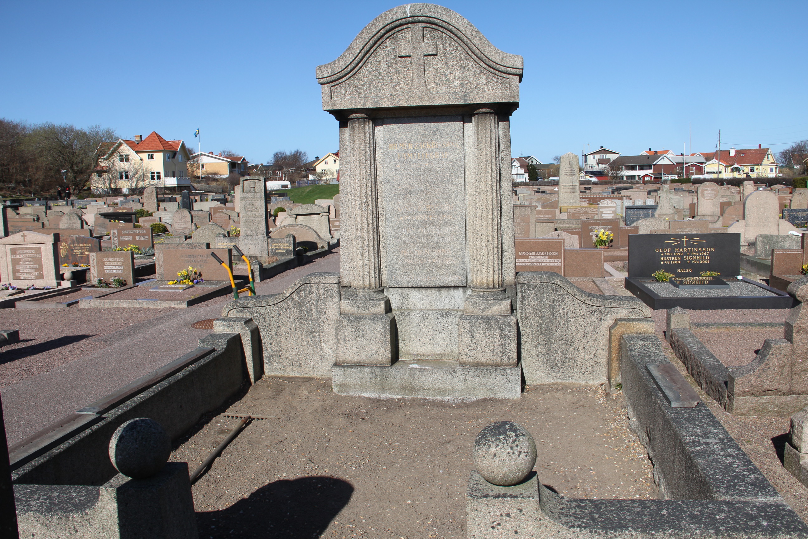 Grav D072 Öckerö Kyrkogård