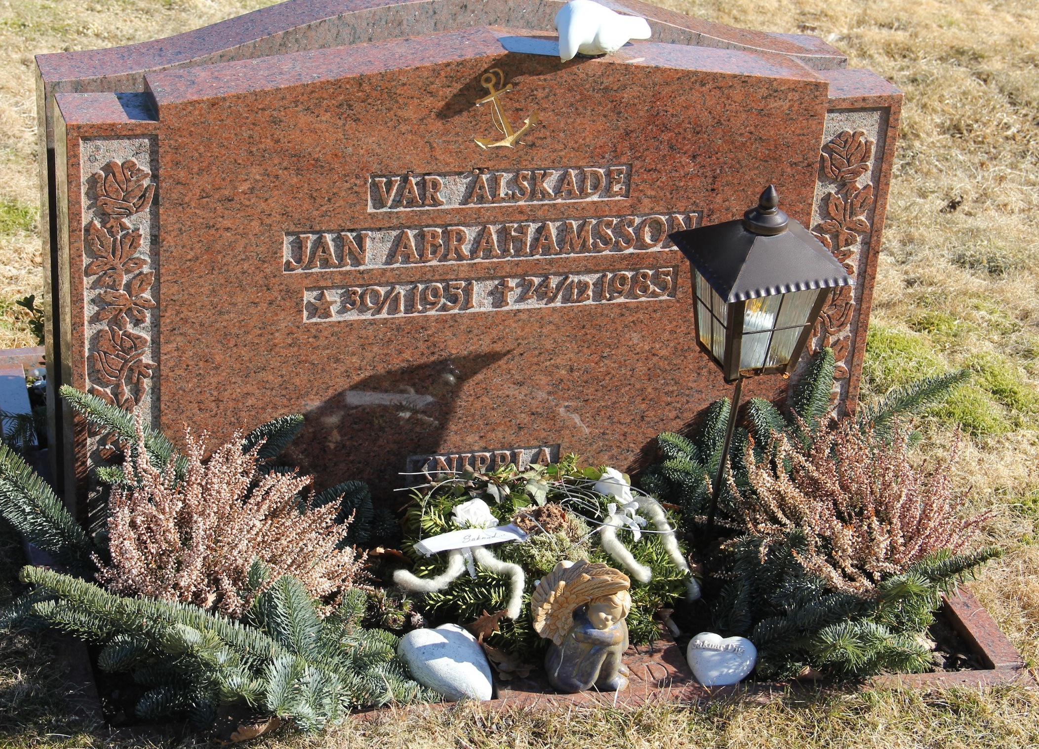 Grav C023 Hönö Kyrkogård