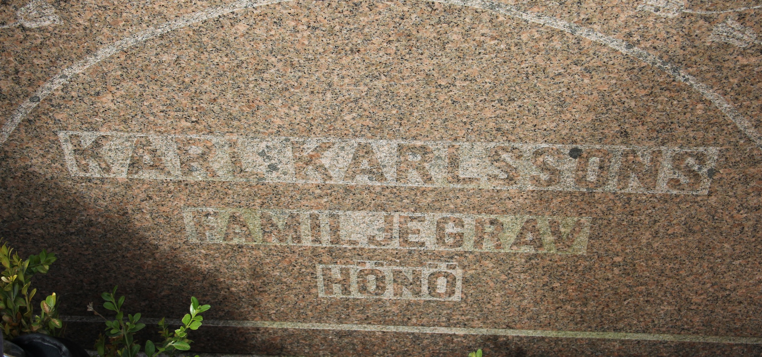 Grav C049 Öckerö Kyrkogård