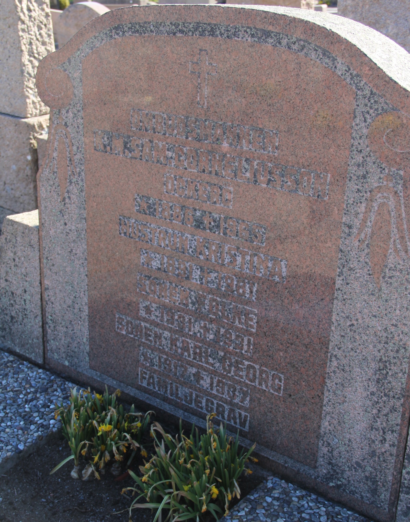 Grav D074 Öckerö Kyrkogård