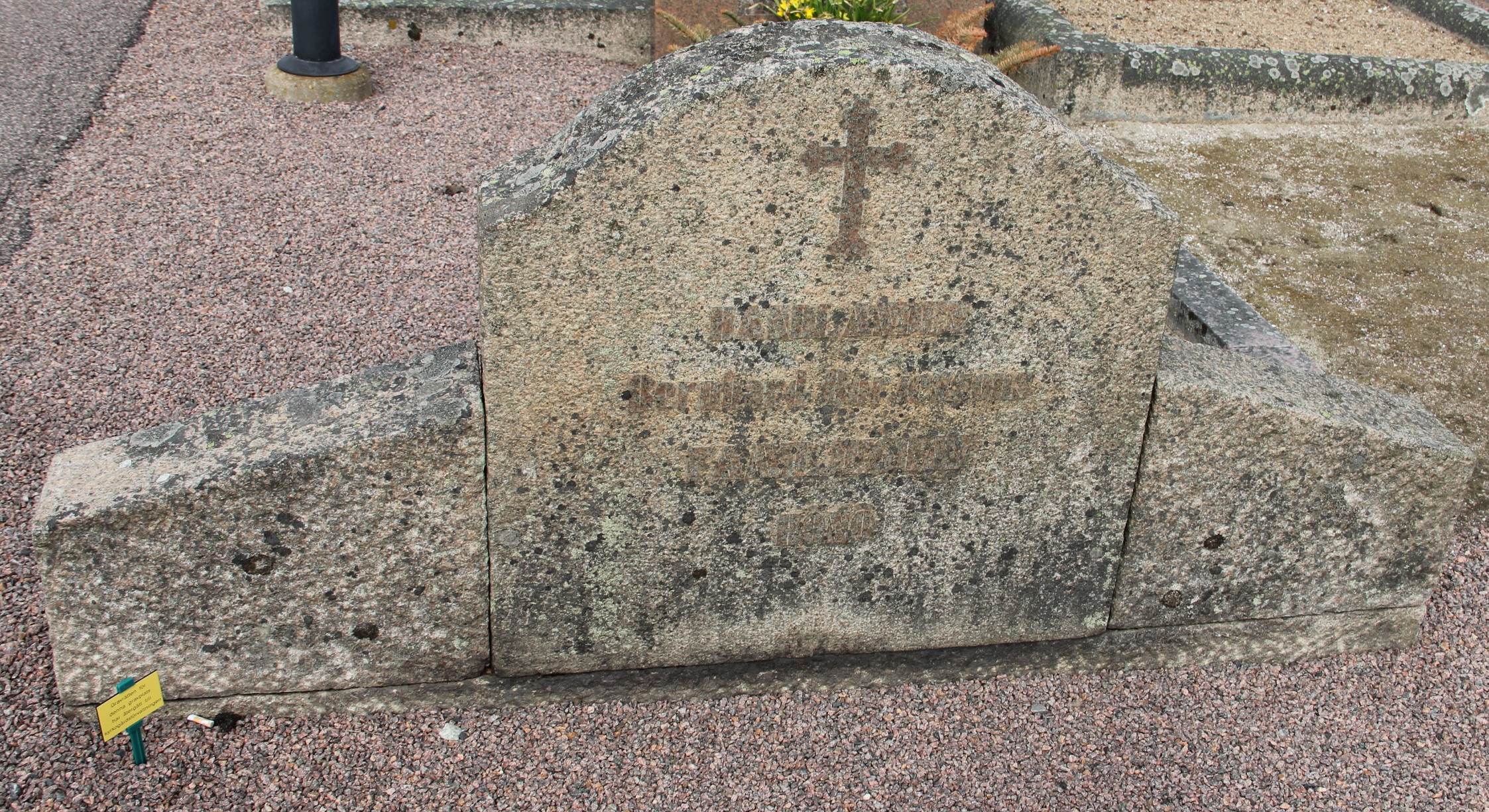 Grav C091 Öckerö Kyrkogård