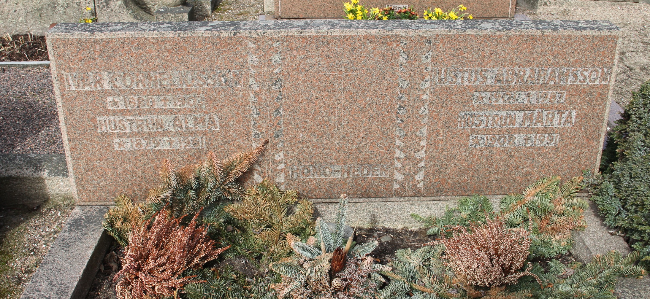 Grav C036 Öckerö Kyrkogård
