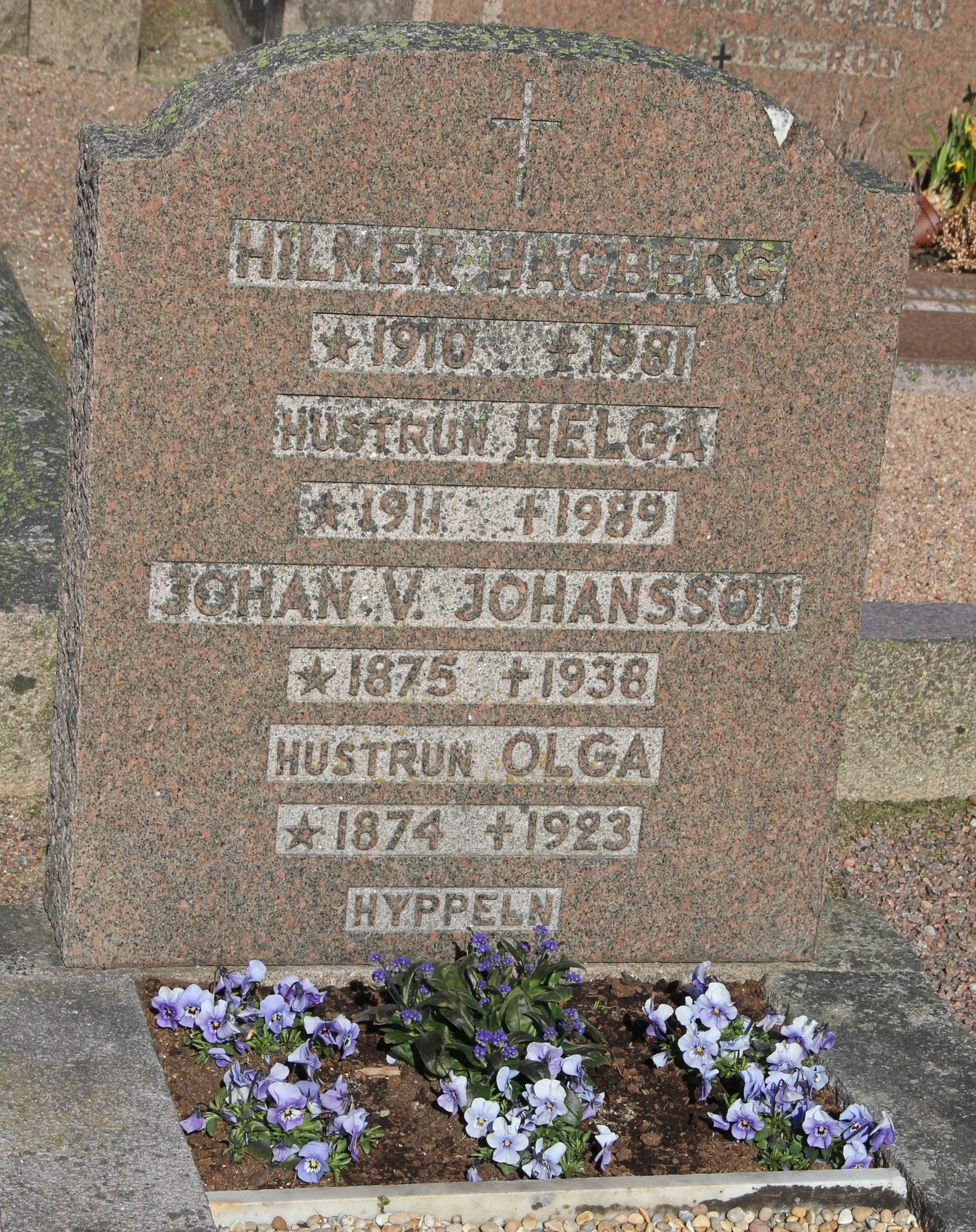 Grav D053 Öckerö Kyrkogård