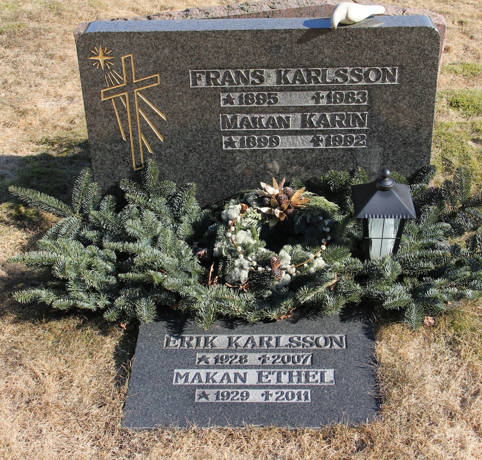 Grav C009 Hönö Kyrkogård