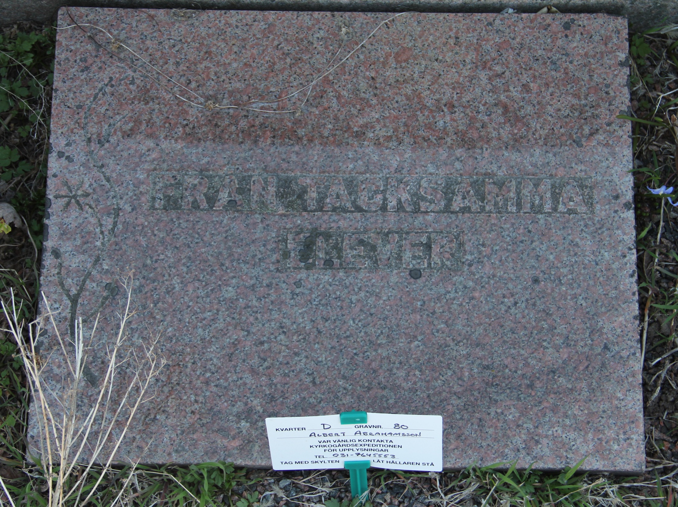 Grav D080 Öckerö Kyrkogård