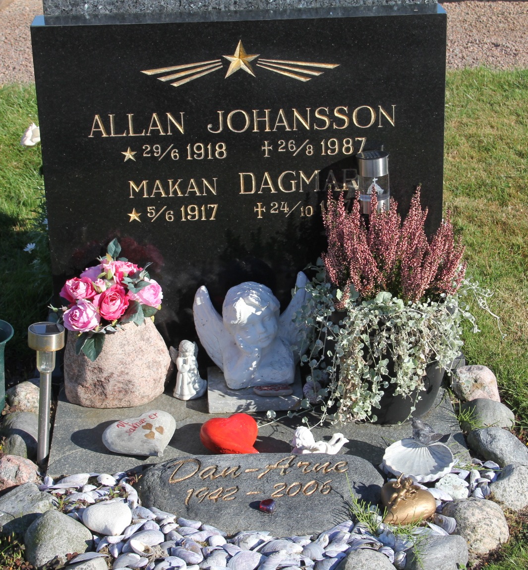 Grav G131 Öckerö Kyrkogård