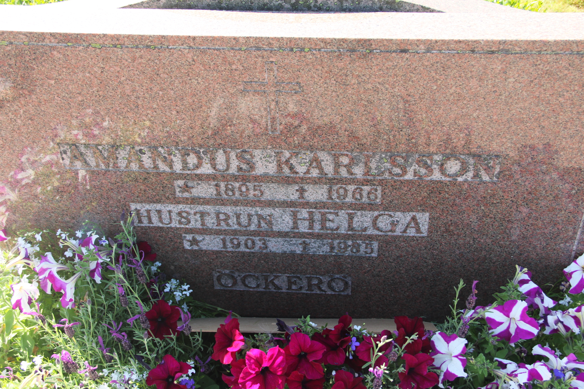 Grav F041 Öckerö Kyrkogård