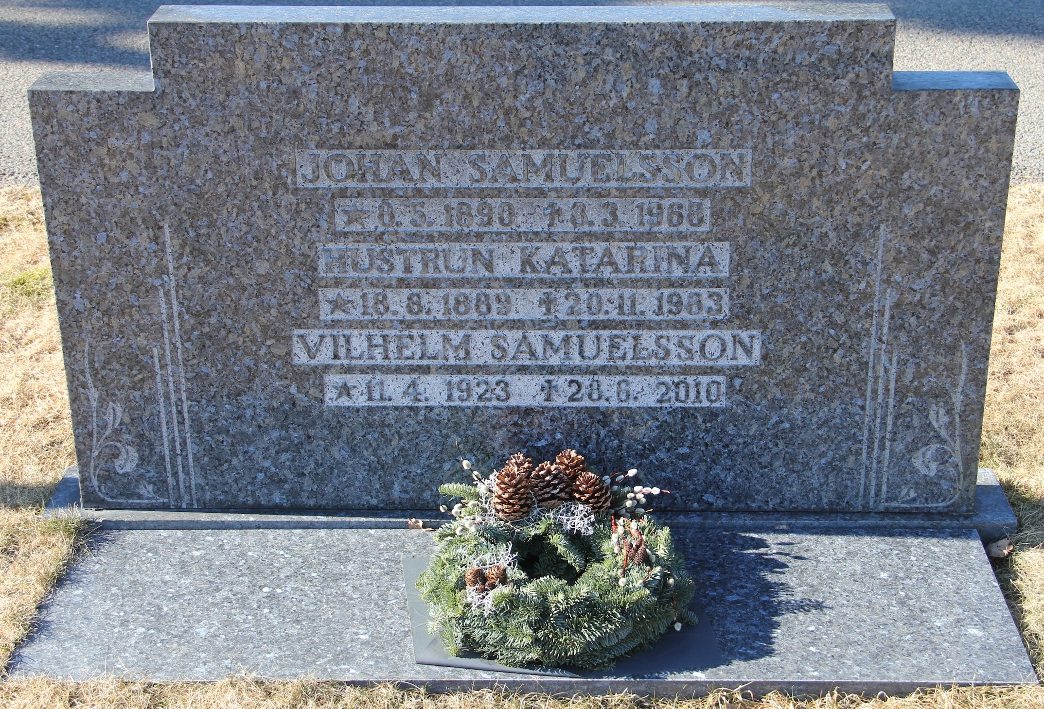 Grav B002 Hönö Kyrkogård