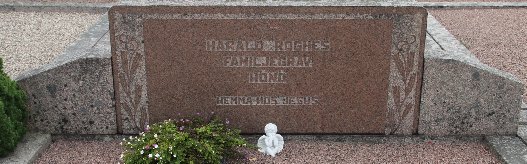 Grav F105 Öckerö Kyrkogård