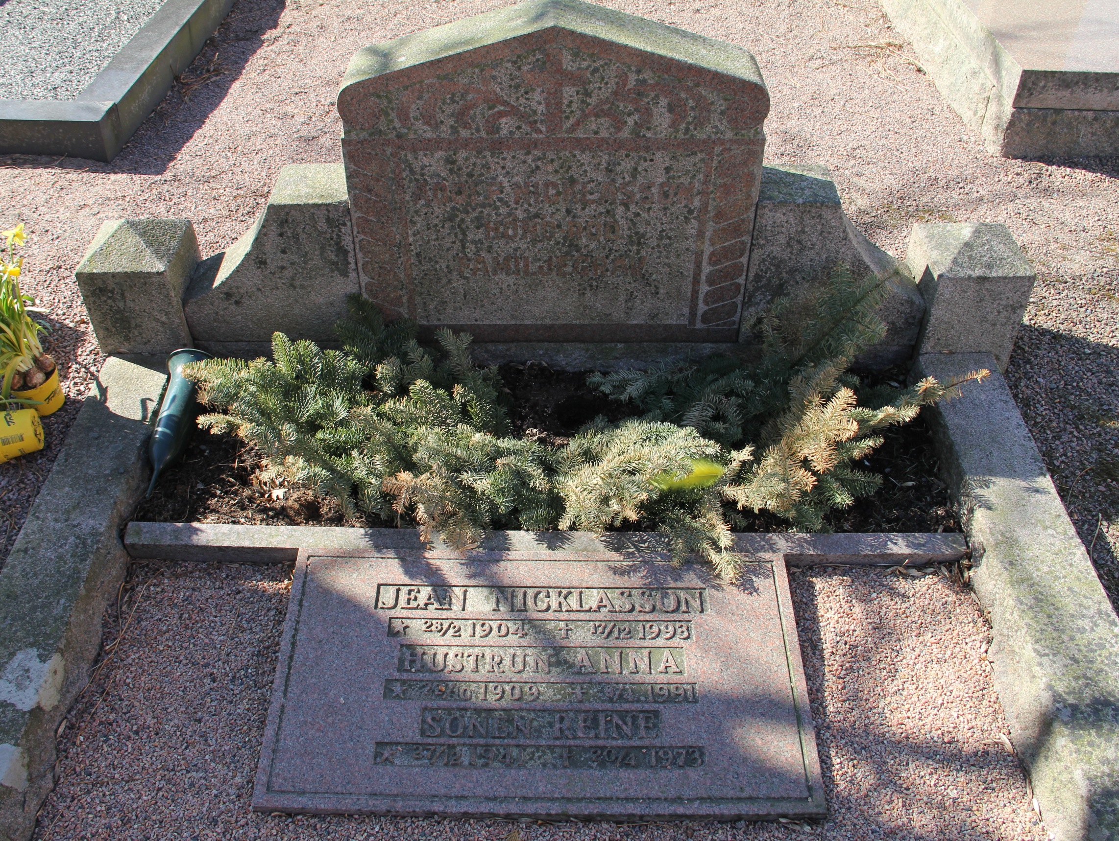 Grav A097 Öckerö Kyrkogård