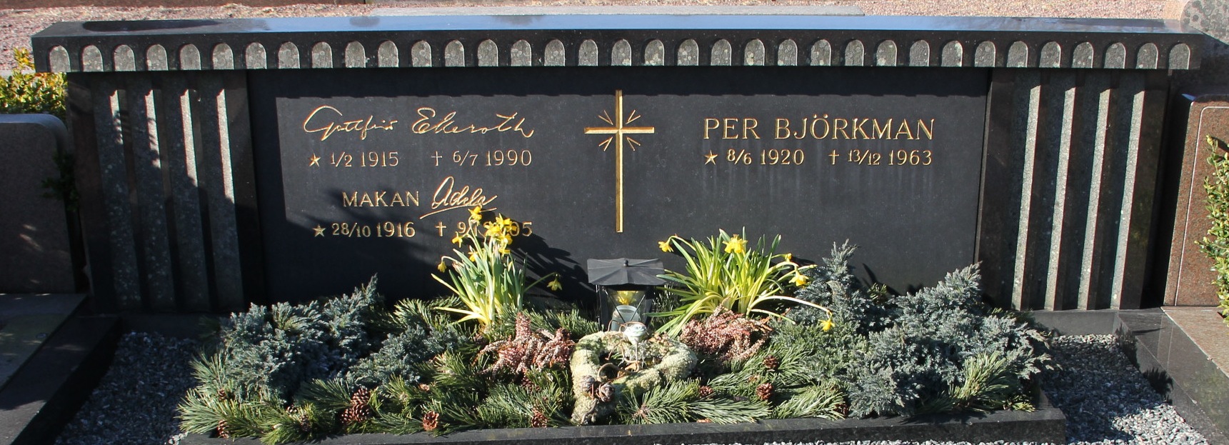 Grav E039 Hönö Kyrkogård