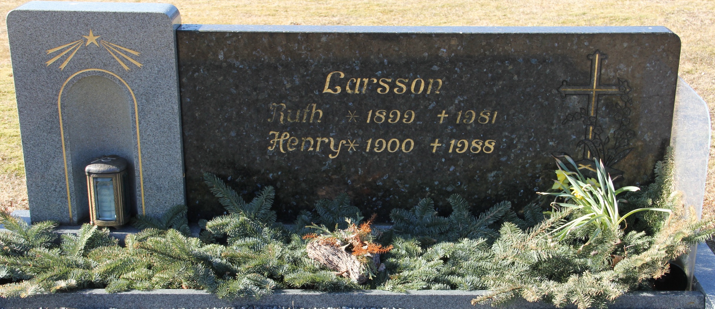Grav G042 Hönö Kyrkogård