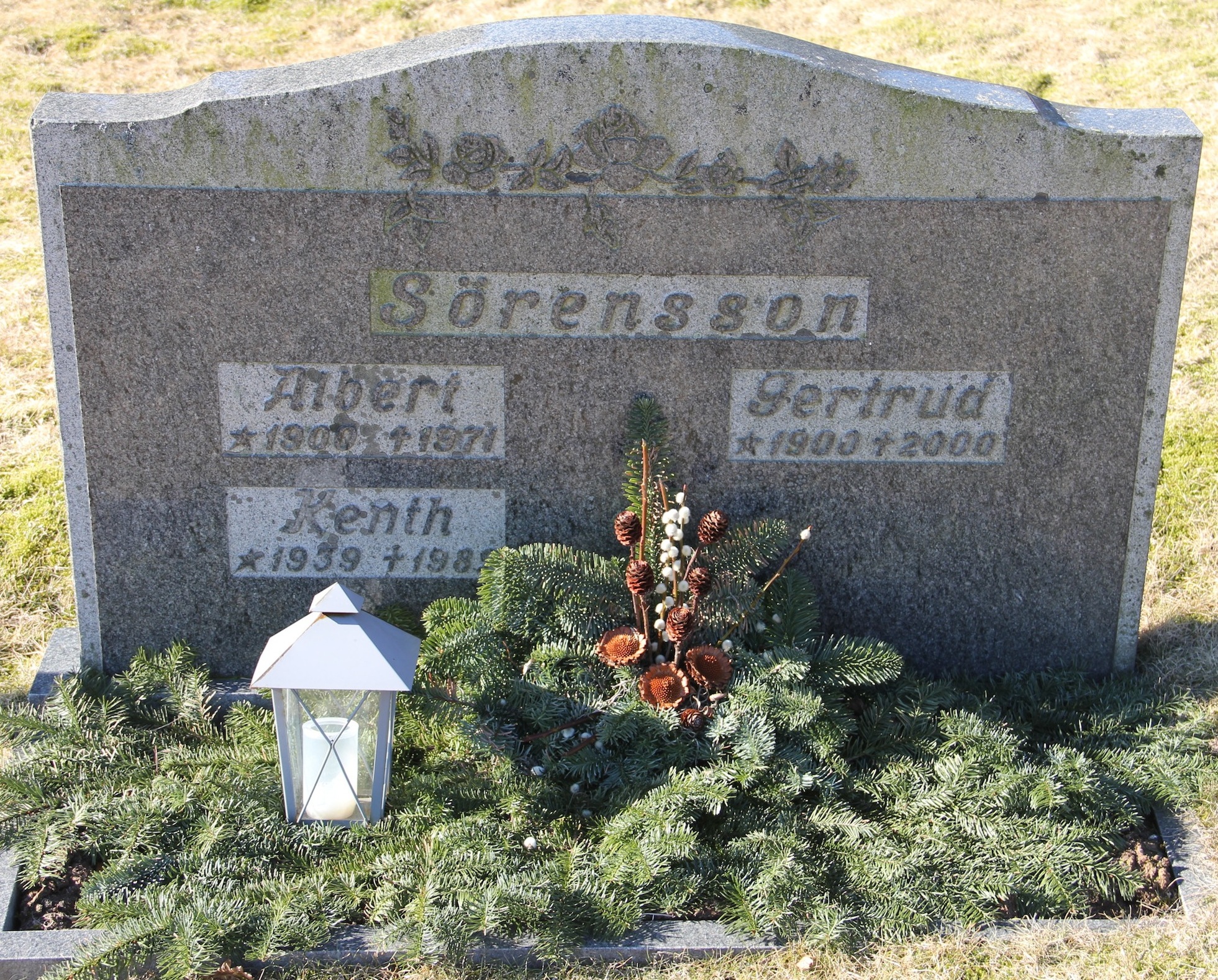 Grav B018 Hönö Kyrkogård