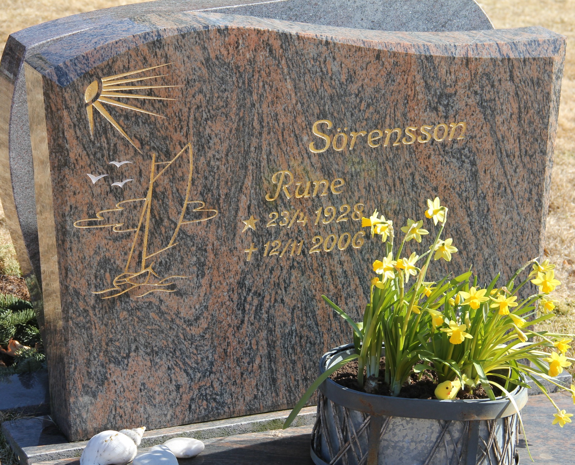 Grav G067 Hönö Kyrkogård