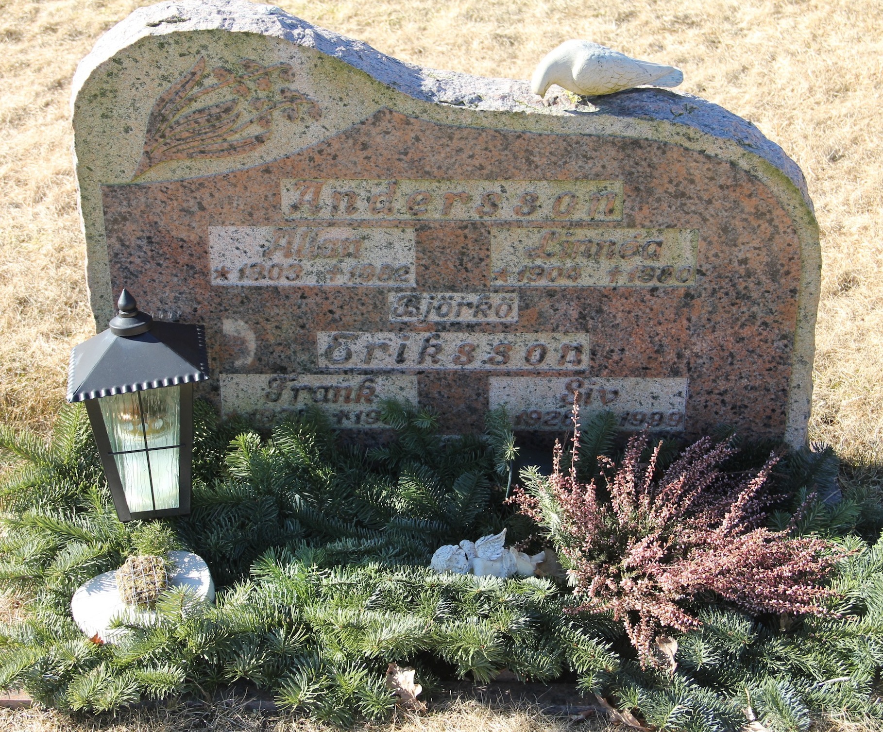 Grav B057 Hönö Kyrkogård
