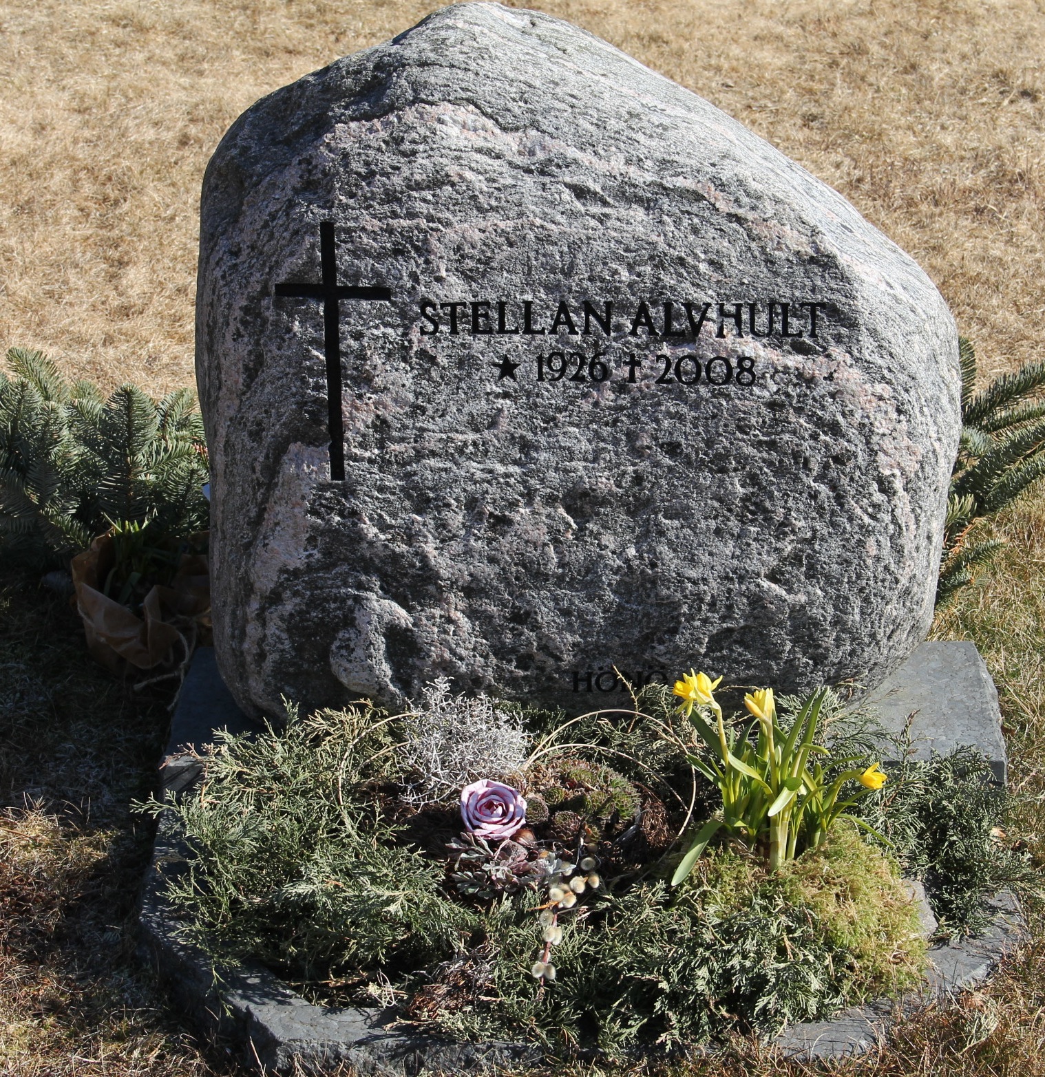 Grav G080 Hönö Kyrkogård