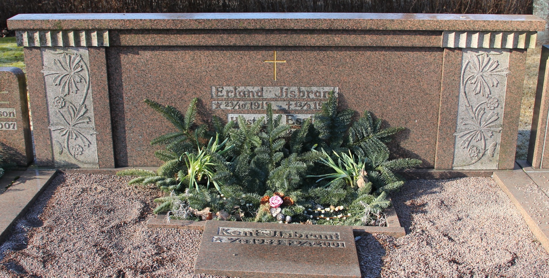 Grav E013 Hönö Kyrkogård
