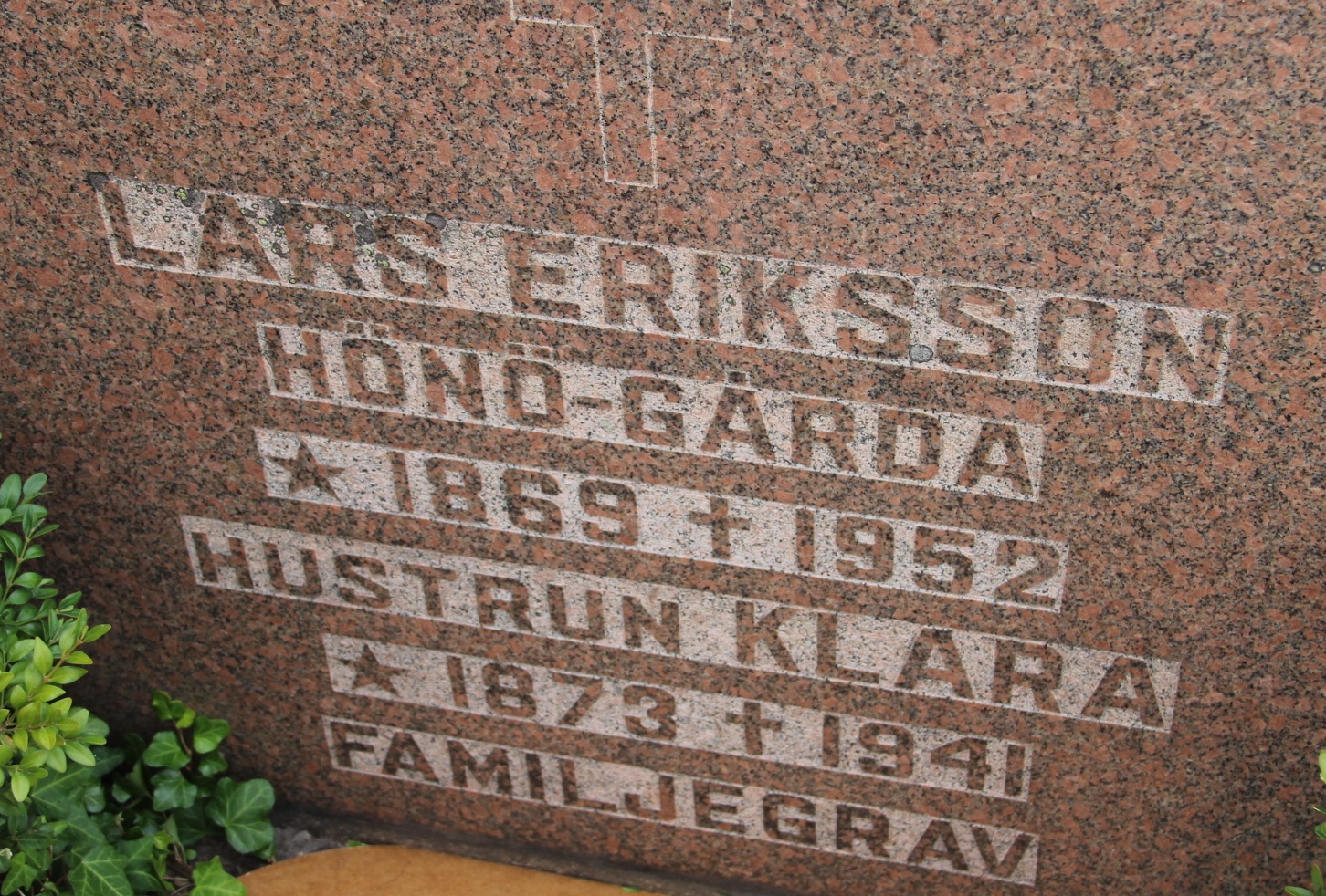 Grav F079 Öckerö Kyrkogård