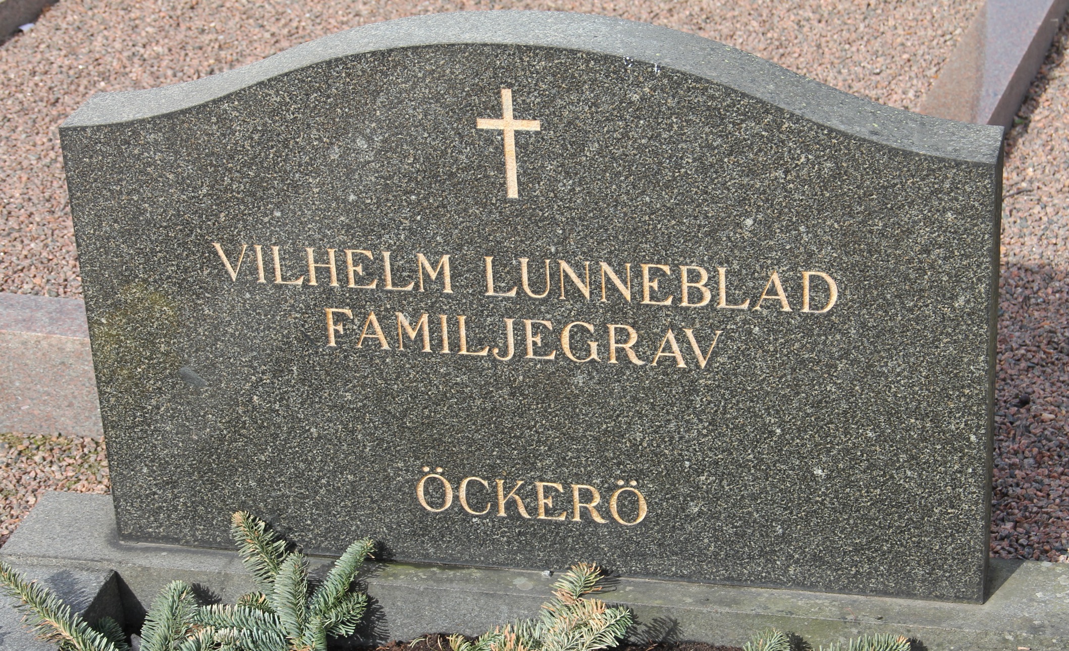Grav C010B Öckerö Kyrkogård