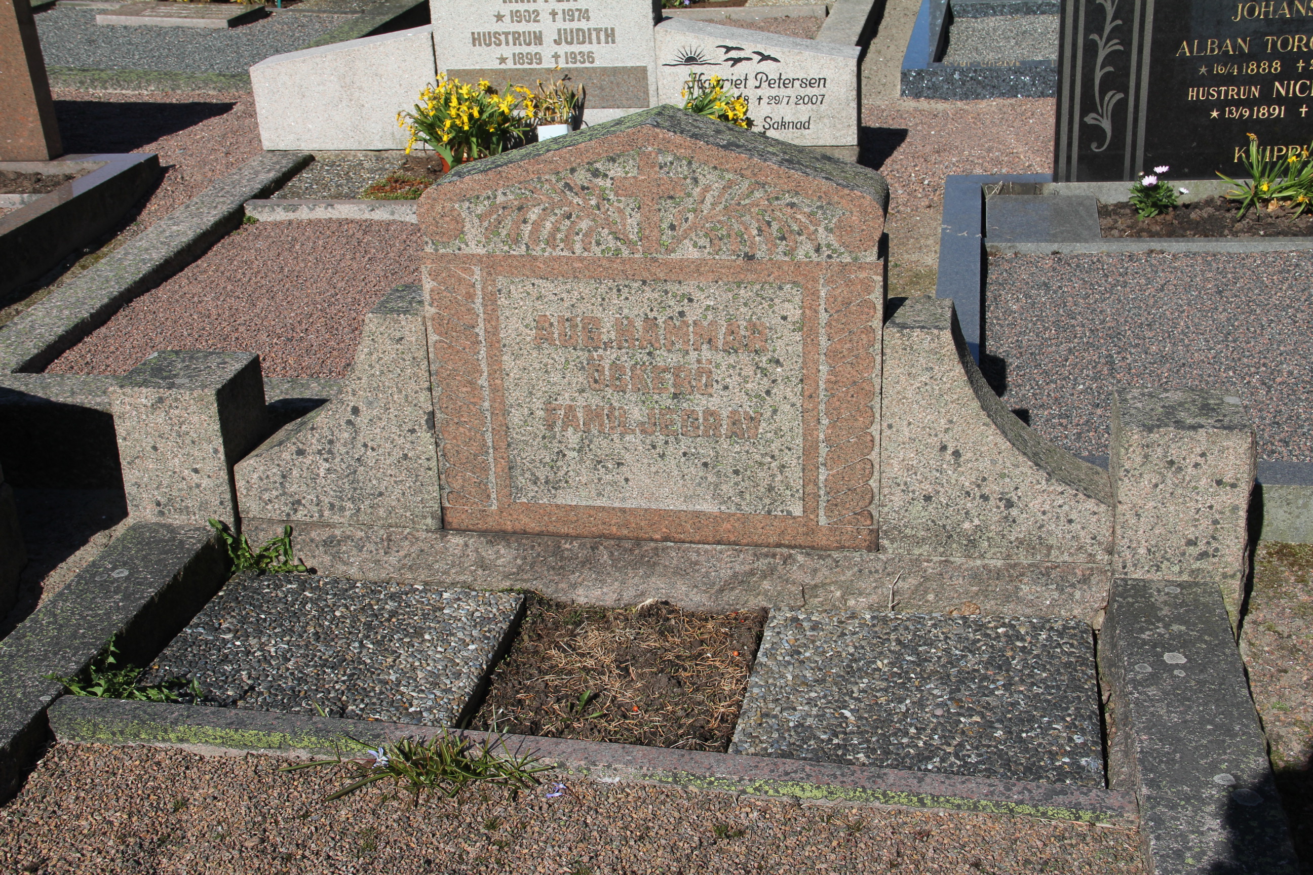 Grav D086 Öckerö Kyrkogård