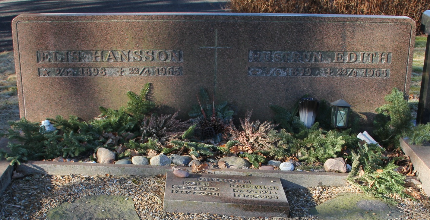 Grav E009 Hönö Kyrkogård