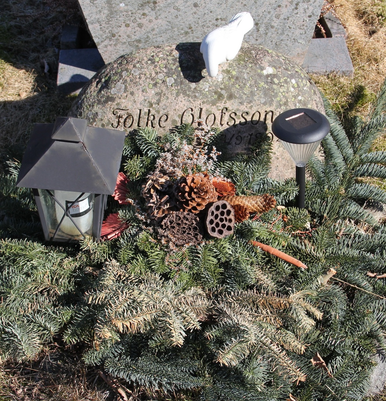 Grav D062 Hönö Kyrkogård