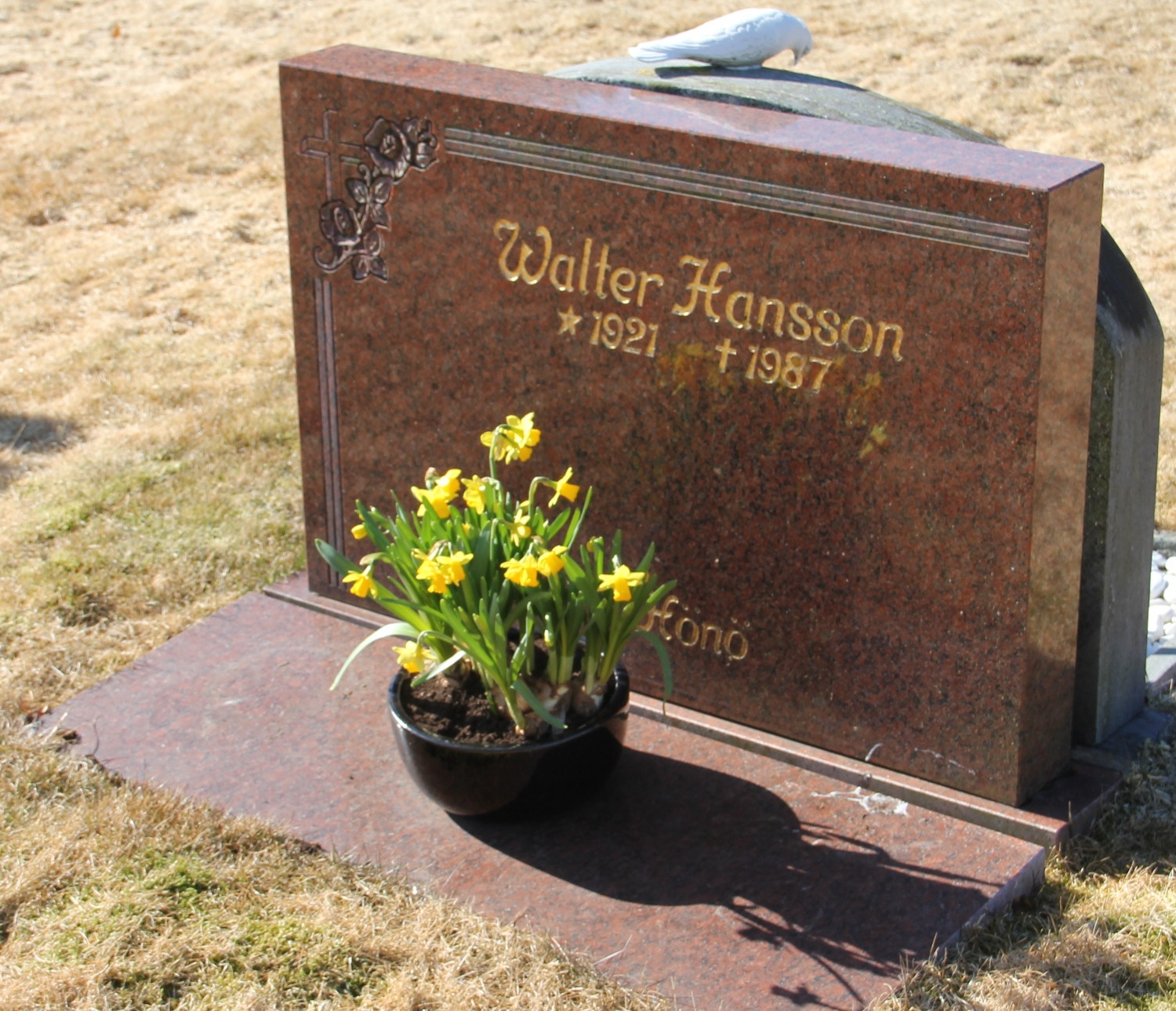 Grav F056 Hönö Kyrkogård