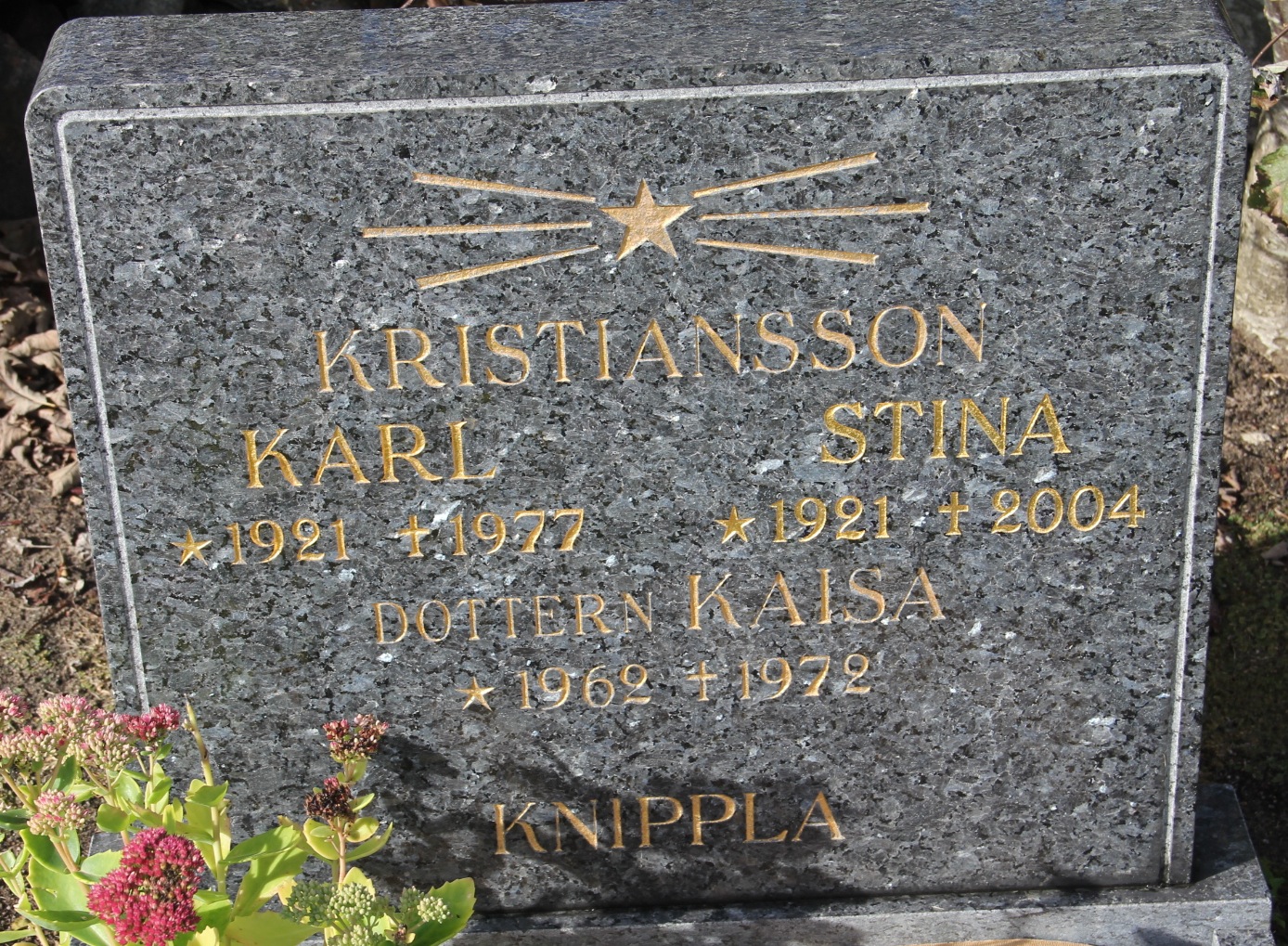 Grav VM037 Öckerö Kyrkogård