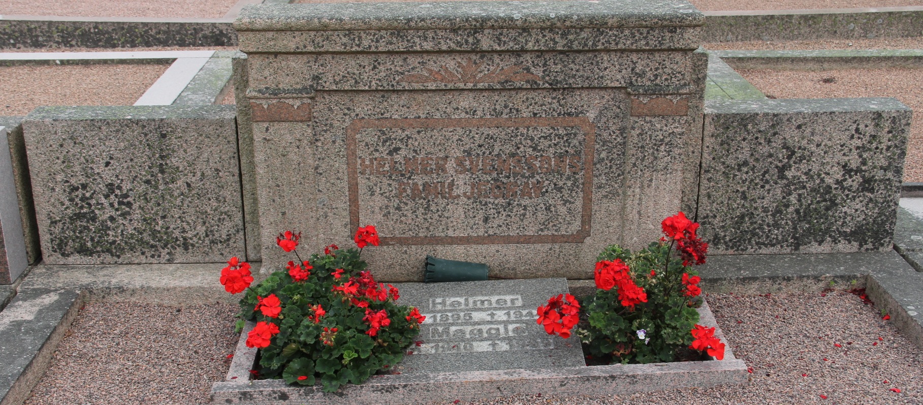 Grav F110 Öckerö Kyrkogård