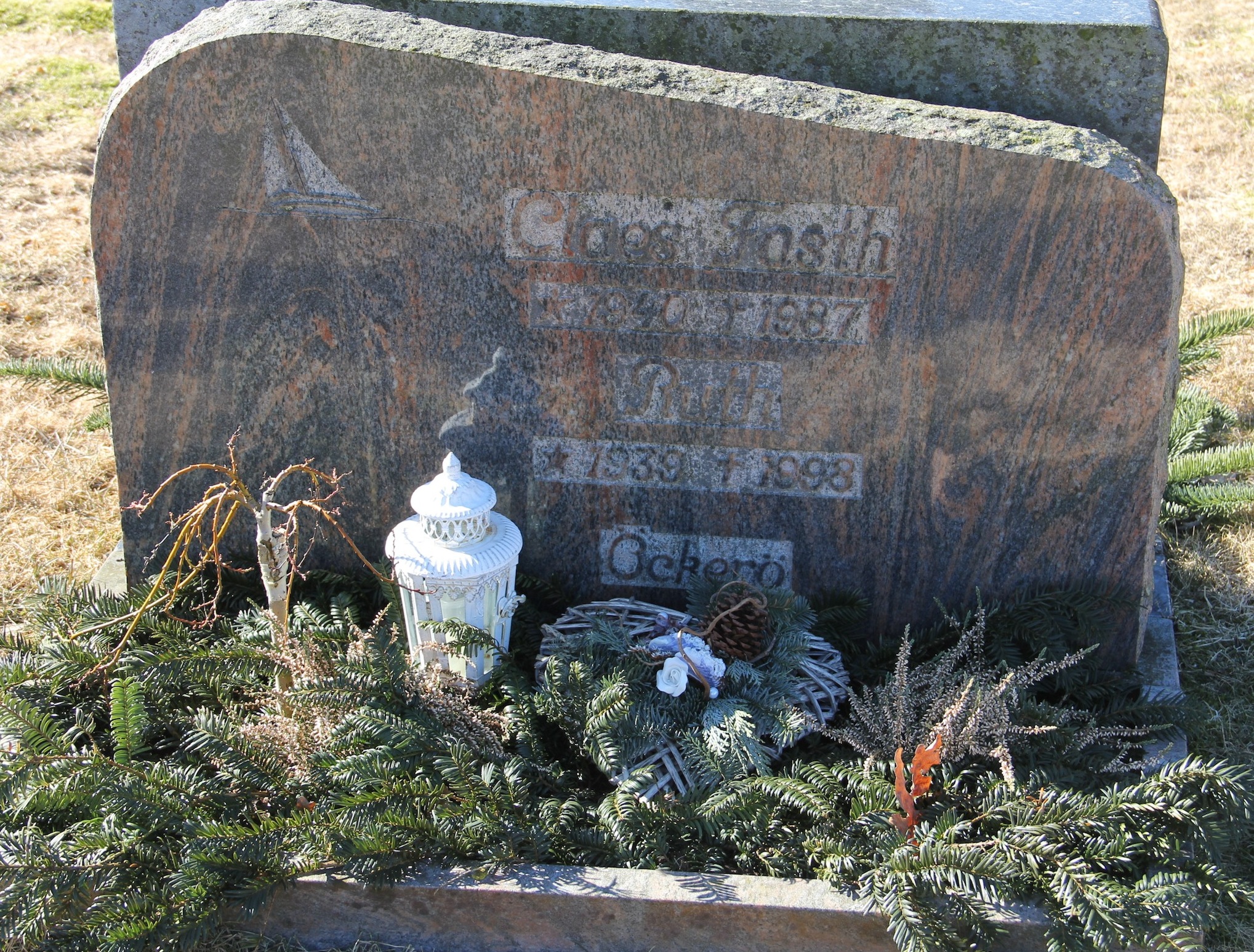 Grav C045 Hönö Kyrkogård