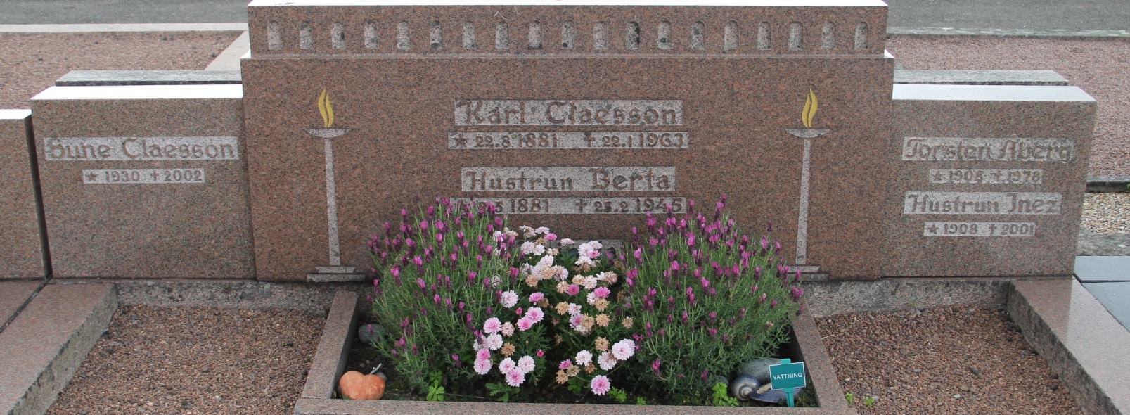 Grav F132 Öckerö Kyrkogård
