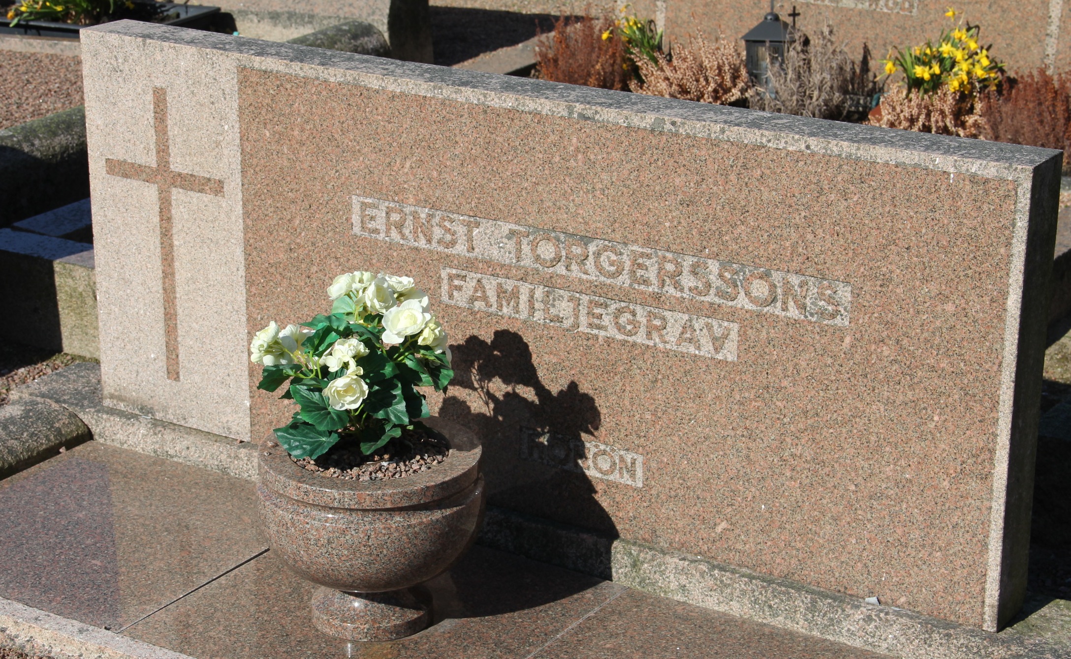 Grav D054 Öckerö Kyrkogård