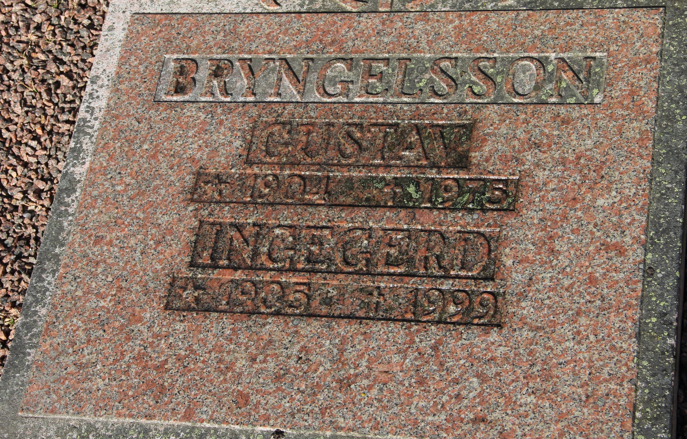 Grav B064 Öckerö Kyrkogård