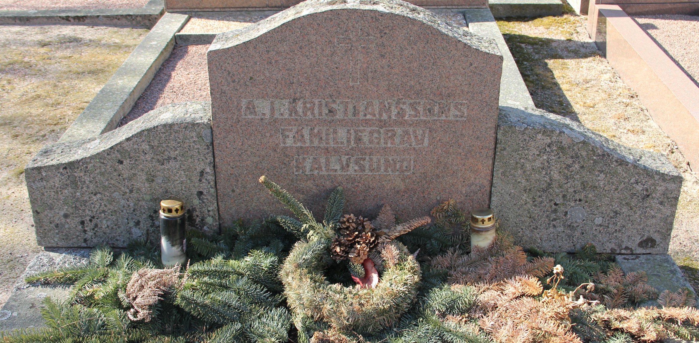 Grav A120 Öckerö Kyrkogård