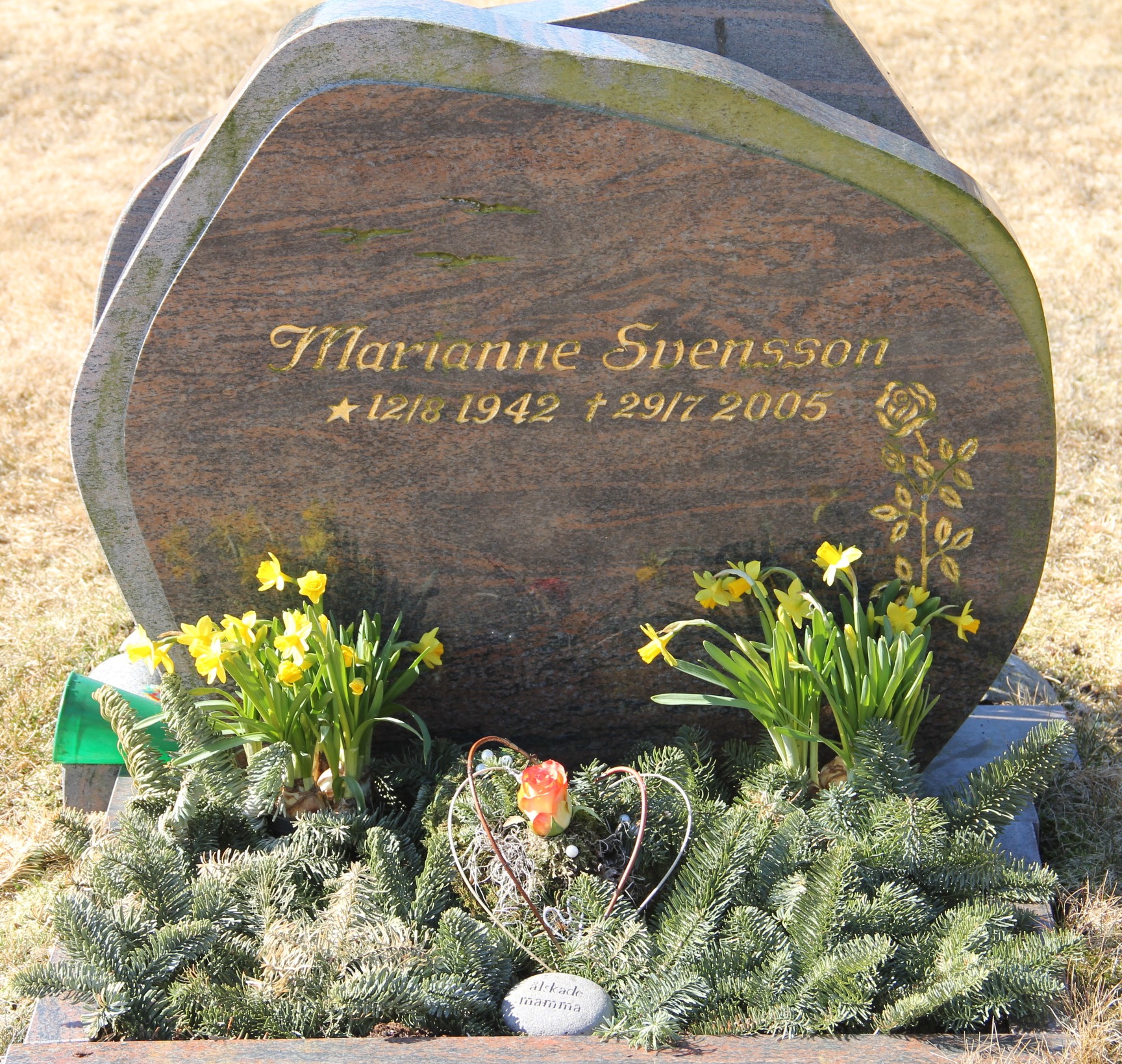 Grav G074 Hönö Kyrkogård