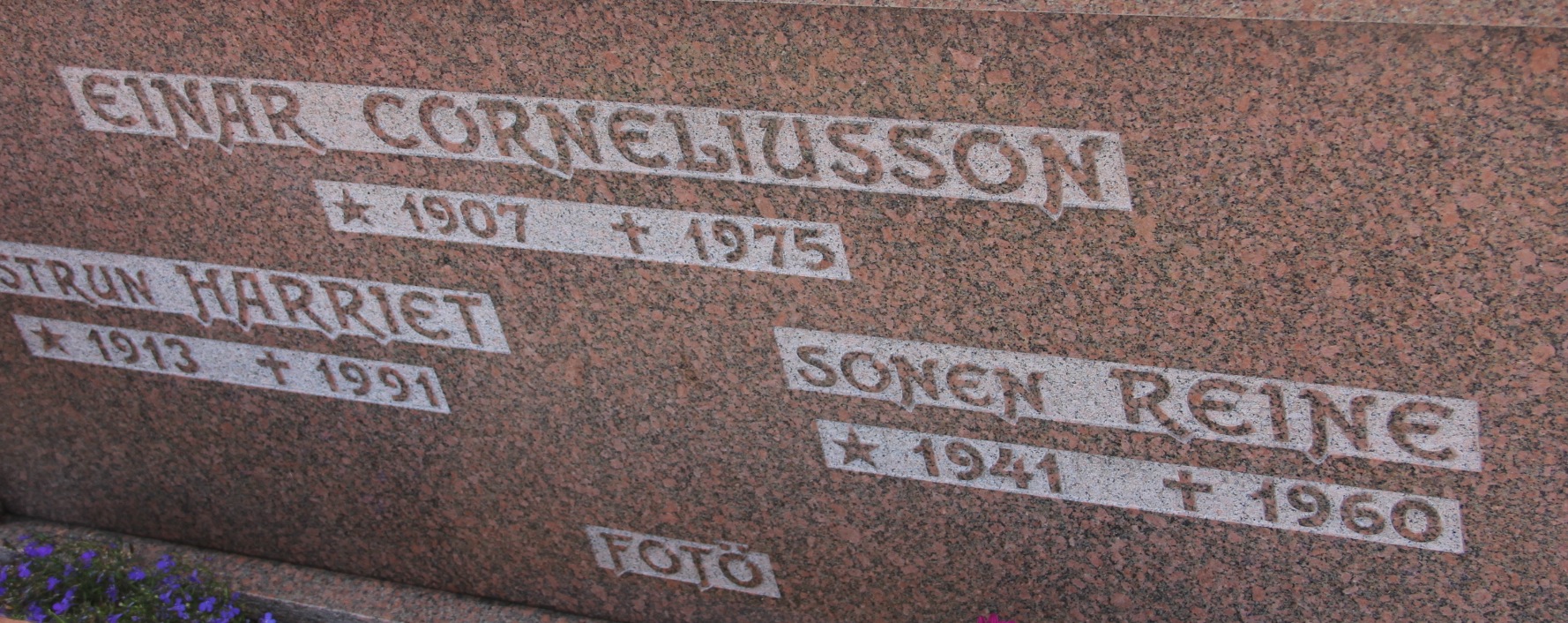 Grav G232 Öckerö Kyrkogård