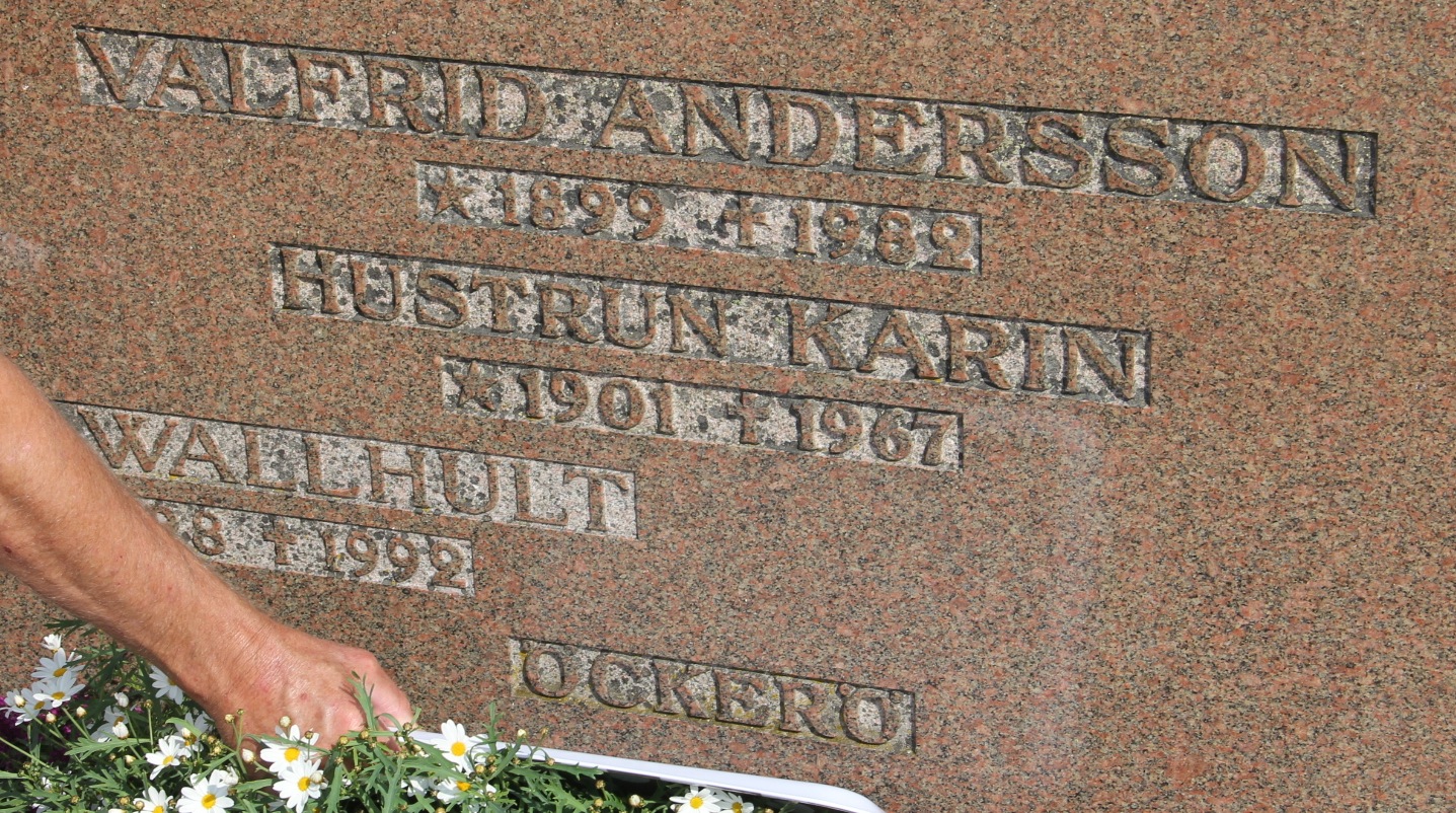 Grav E145 Öckerö Kyrkogård