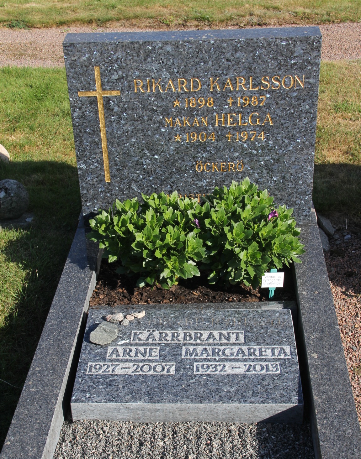Grav G110 Öckerö Kyrkogård