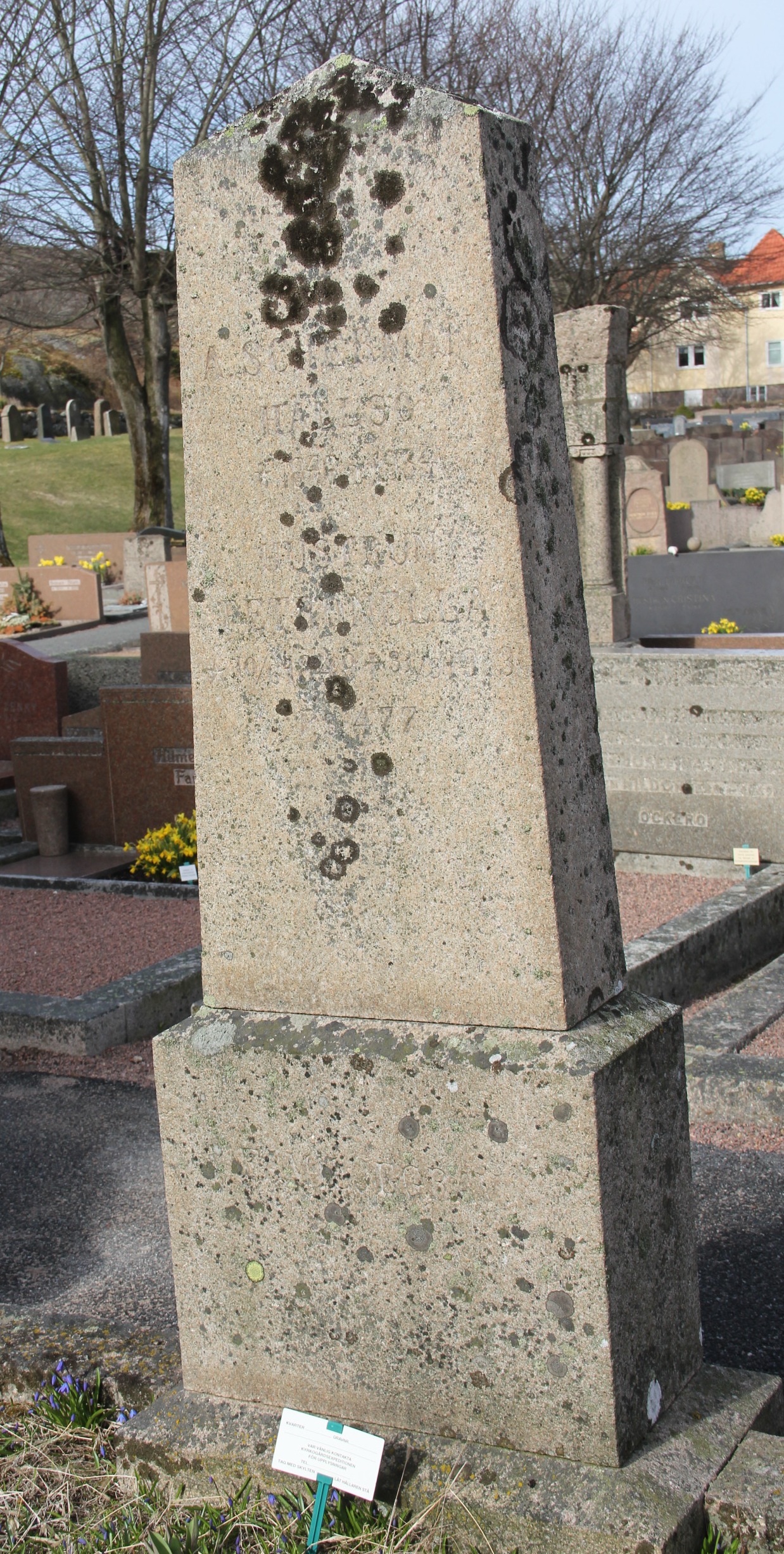 Grav B089 Öckerö Kyrkogård
