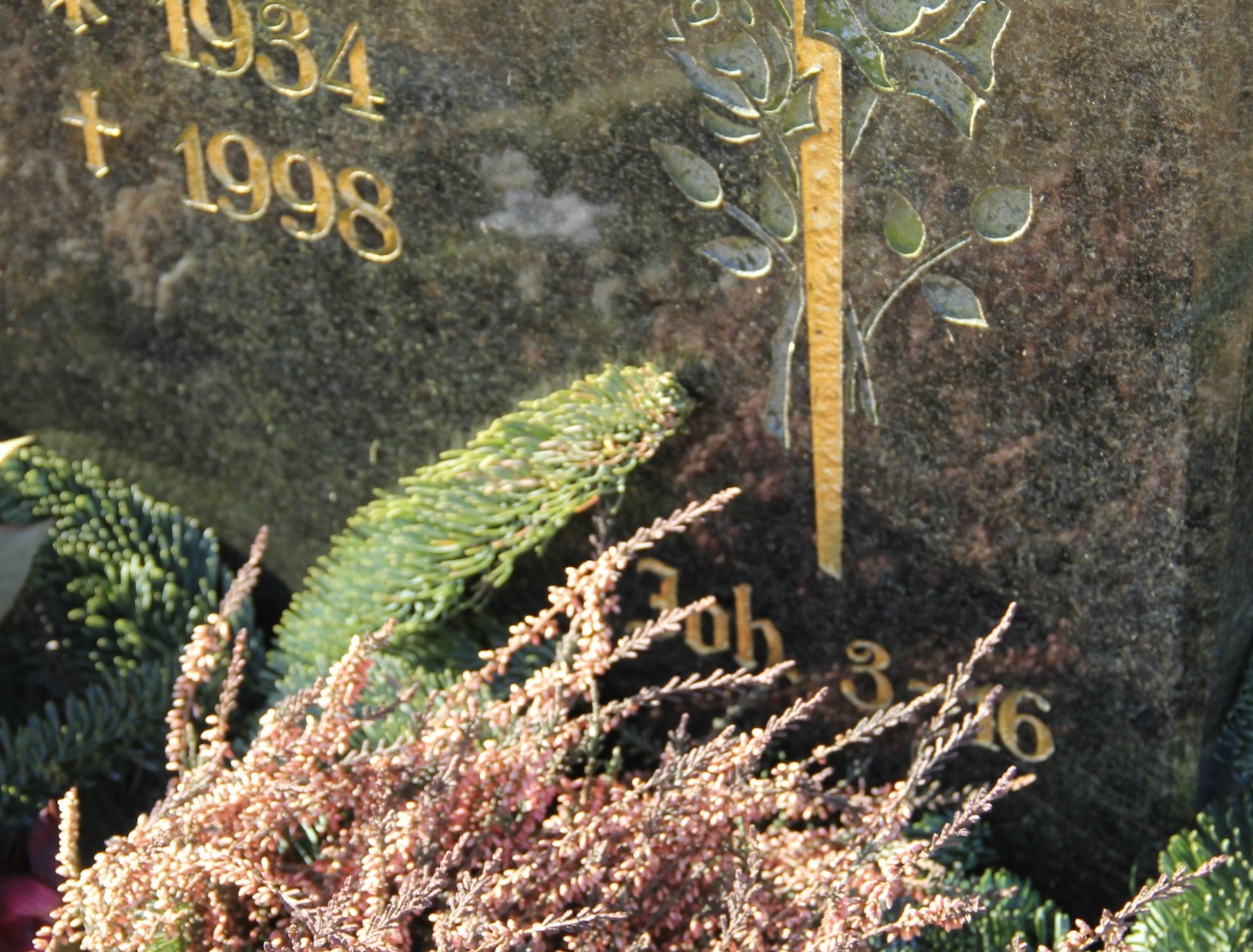 Grav A031 Hönö Kyrkogård