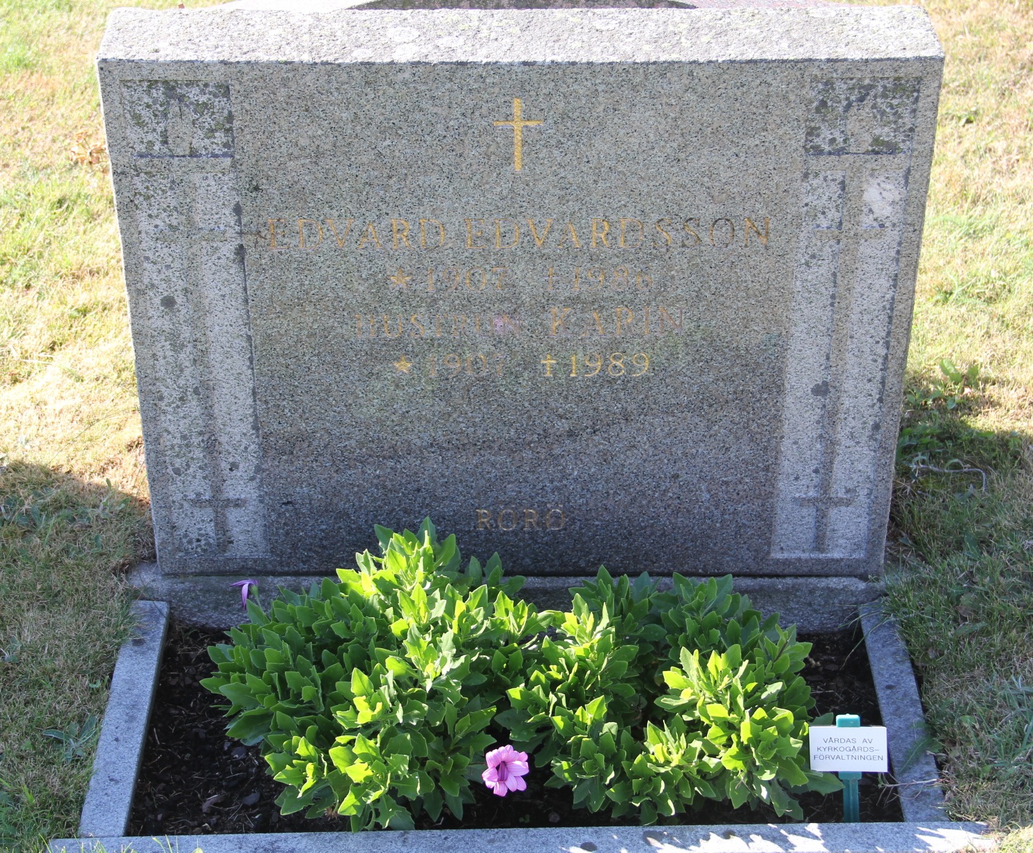 Grav G014 Öckerö Kyrkogård