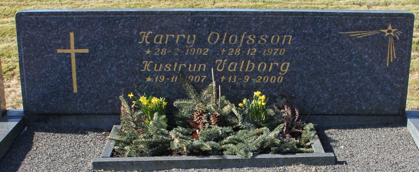 Grav G015 Hönö Kyrkogård