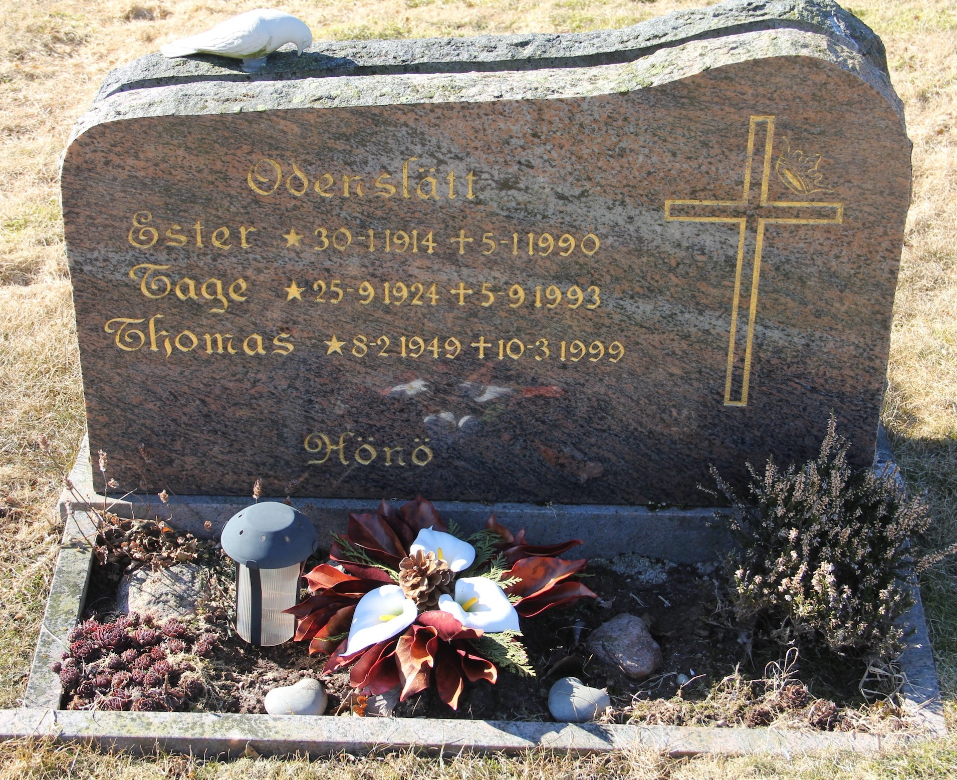 Grav C069 Hönö Kyrkogård