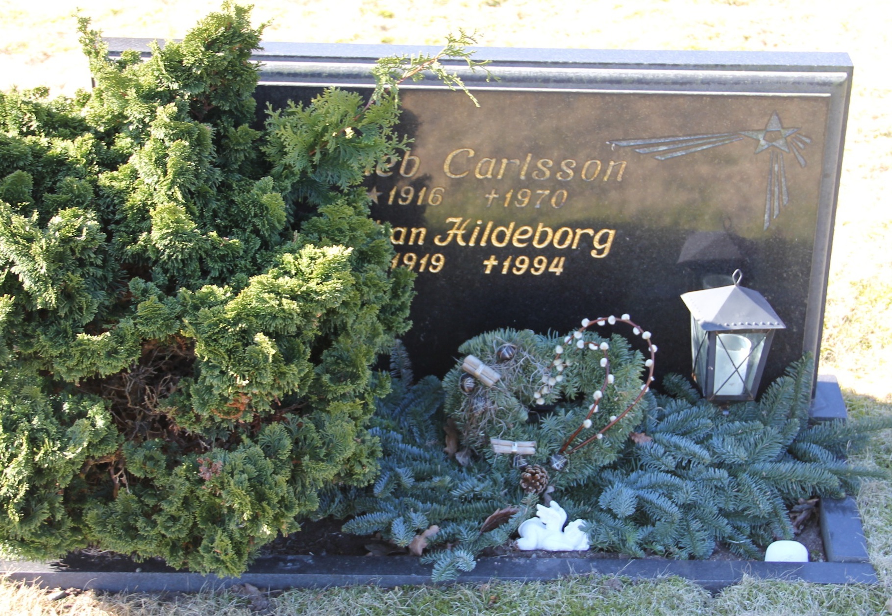 Grav B011 Hönö Kyrkogård