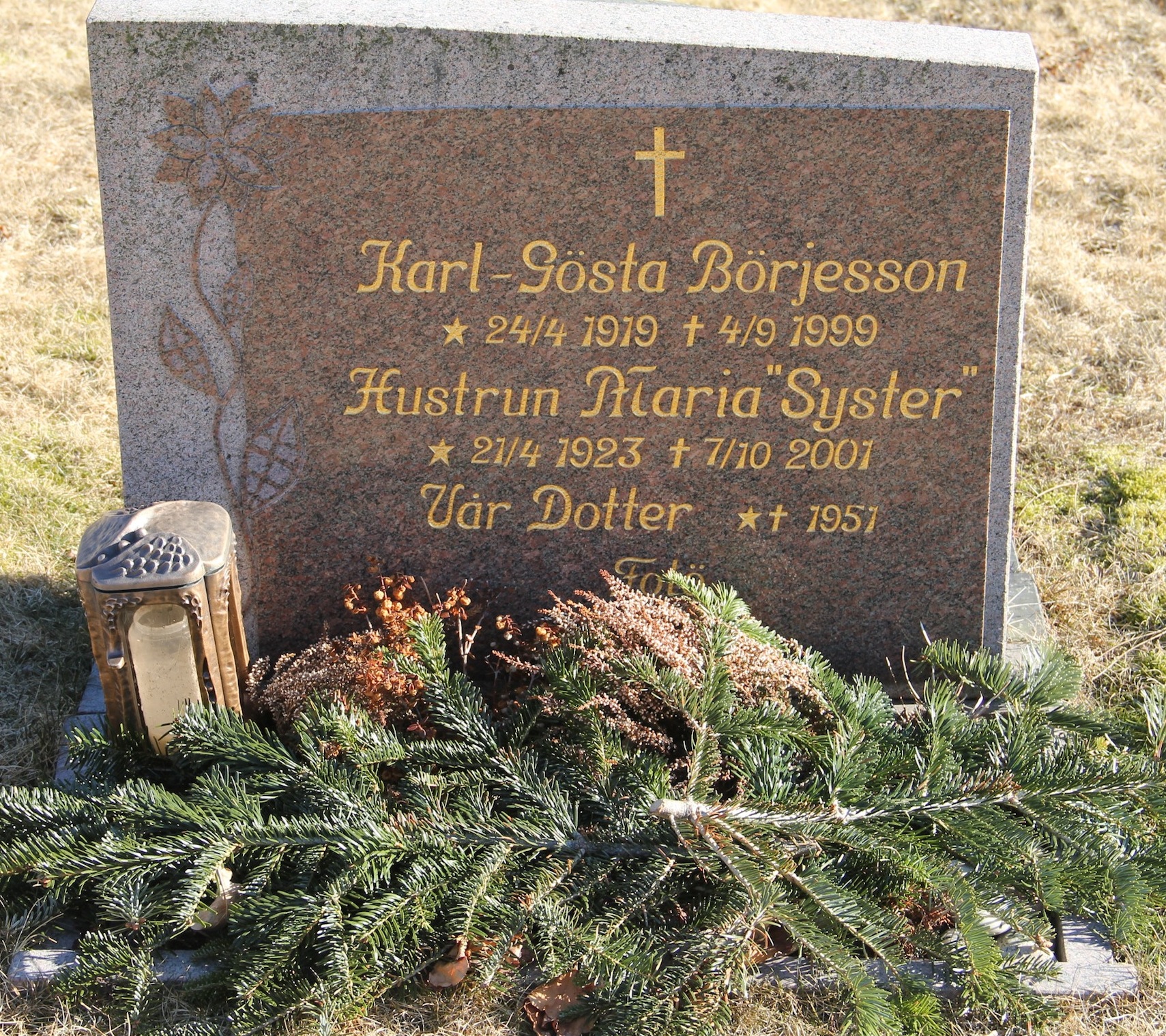 Grav A039 Hönö Kyrkogård