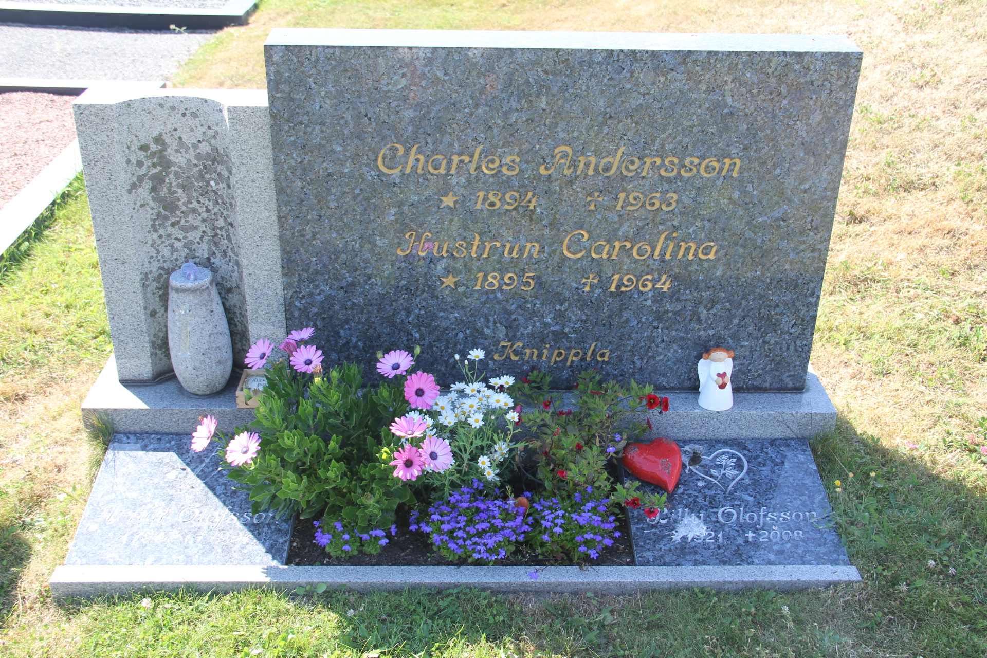 Grav F057 Öckerö Kyrkogård