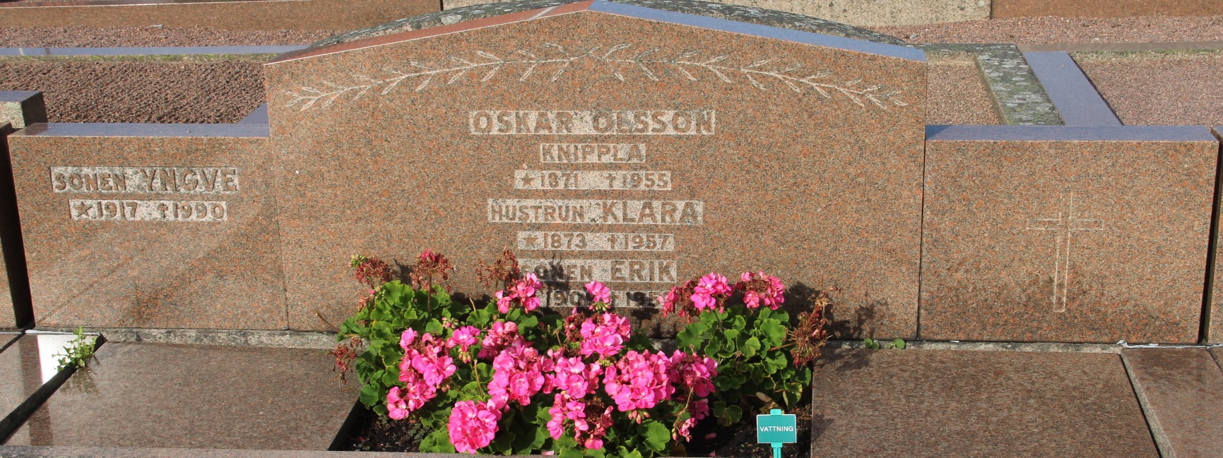 Grav G219 Öckerö Kyrkogård