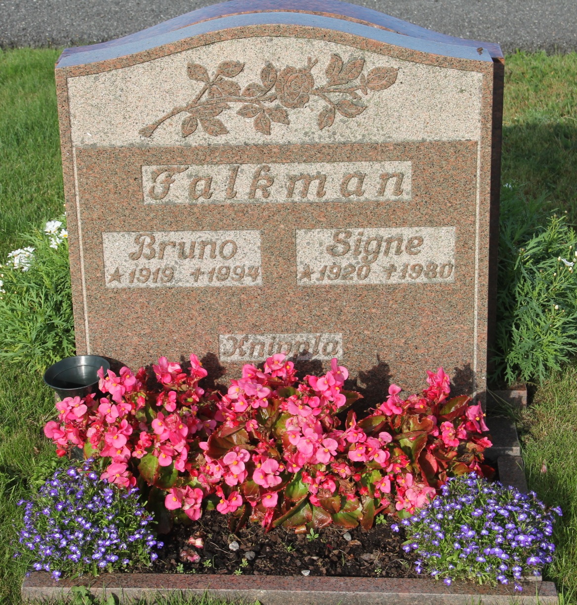 Grav G164 Öckerö Kyrkogård