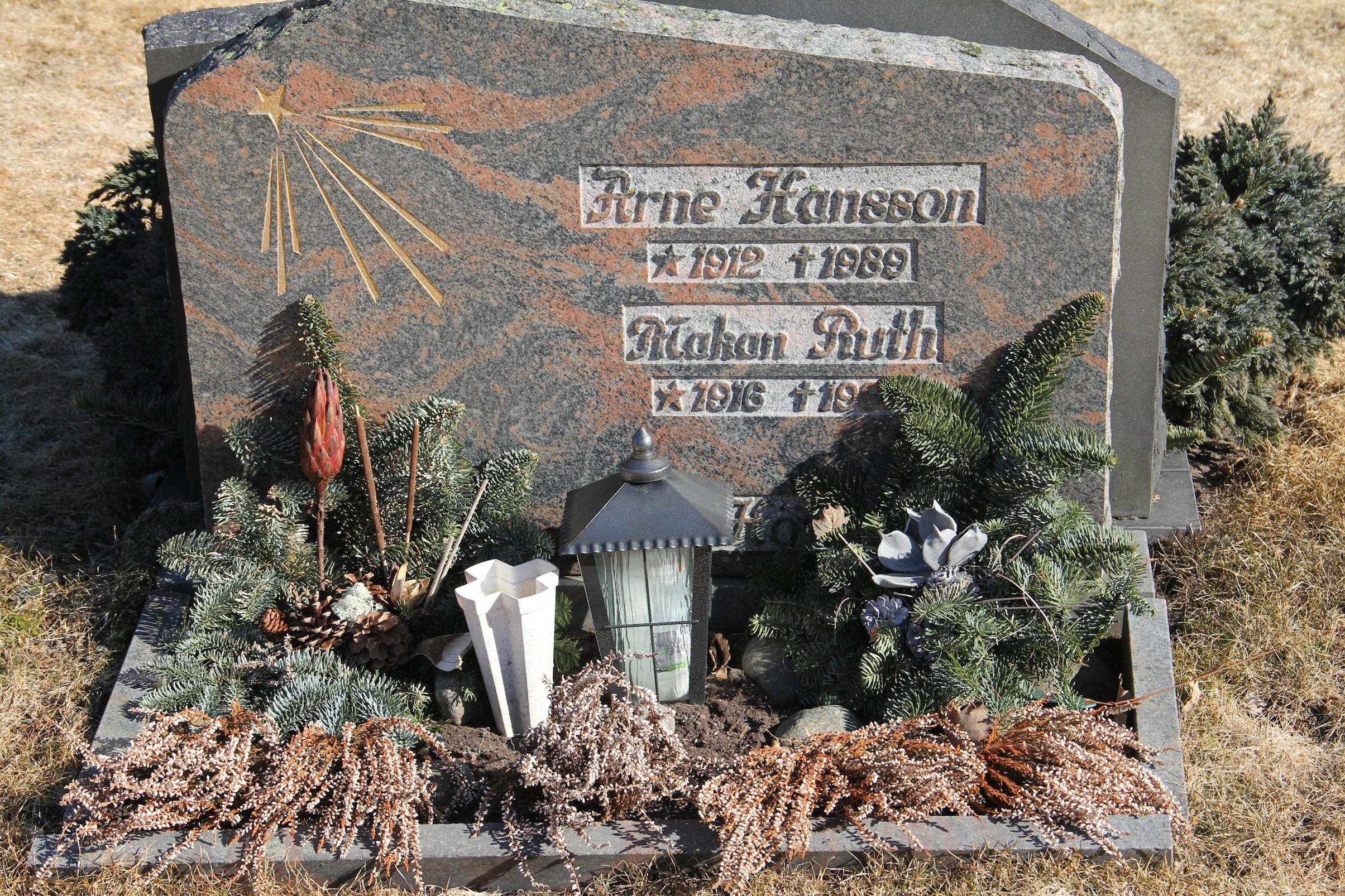 Grav C065 Hönö Kyrkogård