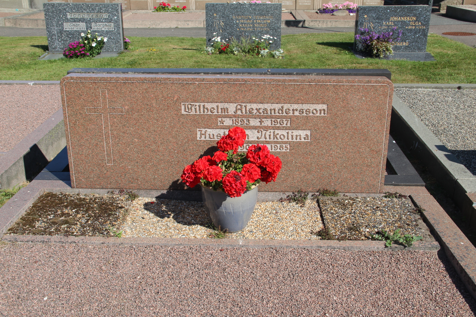 Grav F053 Öckerö Kyrkogård